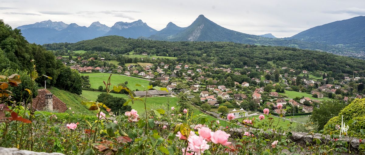 Vista dal Castello di Menthon-Saint-Bernard